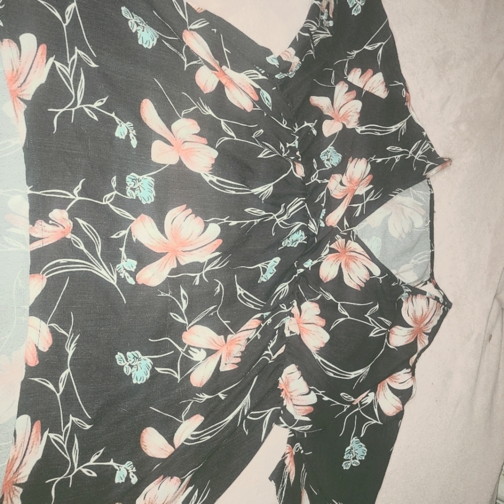 Floral top